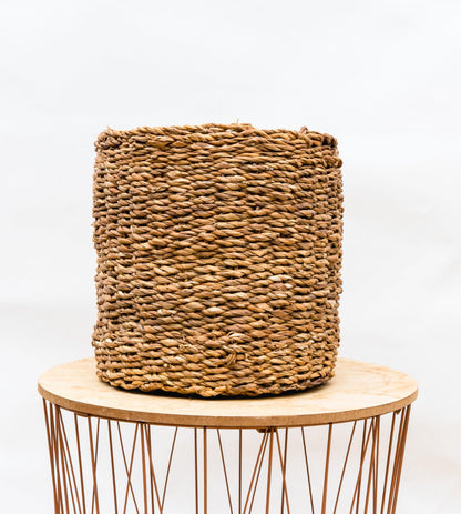 Dekokorb Ido – Ø42 cm x H36 cm – Großer Seegraskorb – Natur-Aufbewahrungskorb für Pflanzen, Wäsche & Deko – Boho-Stil – Handgeflochten 