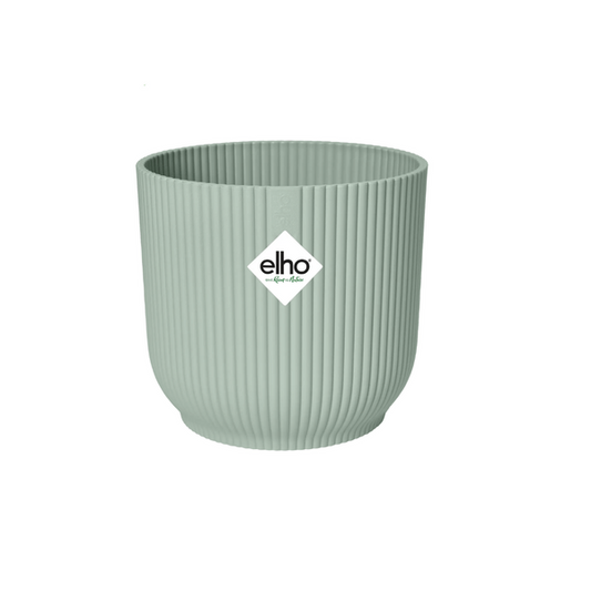 Pflanztopf Vibes Fold – Grün – D14cm x H13cm – Moderner Blumentopf mit Rillenstruktur – Mit Wasserablauf – Dekorativer Übertopf für Zimmerpflanzen – Für Wohnzimmer, Fensterbank & Büro 