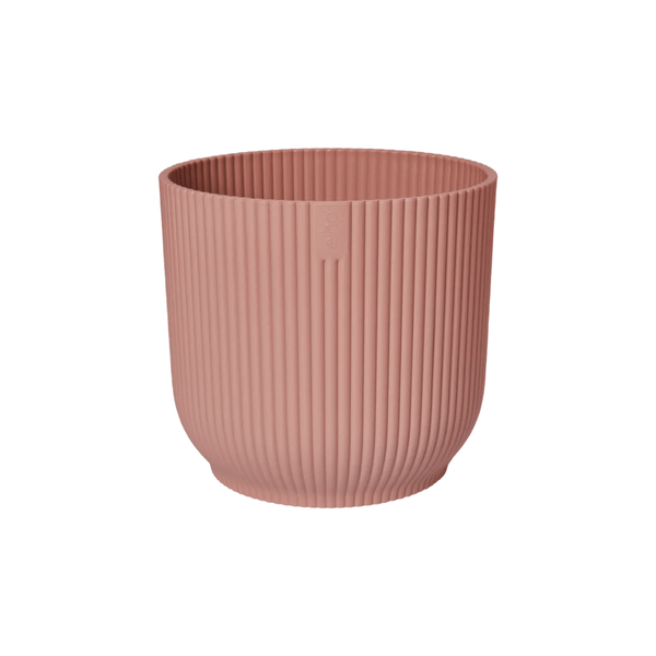 Pflanztopf Vibes Fold – Rosa – D18cm x H17cm – Moderner Blumentopf mit Rillenstruktur – Mit Wasserablauf – Dekorativer Übertopf aus Kunststoff für Zimmerpflanzen – Für Wohnzimmer & Büro 